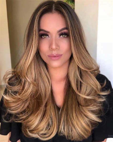 Cortes de cabelo longo: 80 ideias para atingir o longo perfeito.